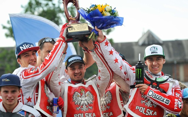 Juniorzy są od lat dumą polskiego żużla, a w tym sezonie prezentują się tak dobrze, że nie byliby bez szans na medal w drużynowej rywalizacji seniorów.