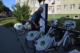 Na rowerze miejskim w Szczecinku w rękawiczkach