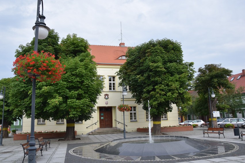 Jeszcze w ubiegłym roku urząd gminy, od stycznia urząd...