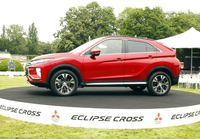 Mitsubishi Eclipse CrossNowy SUV Mitsubishi otrzymał nazwę będącą imieniem legendarnego konia wyścigowego, który nie dawał szans konkurencji. Mitsubishi oczekuje zapewne, by Eclipse Cross też był lepszy od innych.