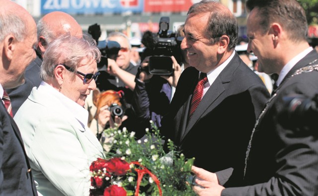 Pośmiertnie honorowym obywatelem został Stanisław Niśkiewicz. 3 maja 2014 roku z rąk prezydenta Janusza Żmurkiewicza dyplom odebrała żona Stanisława, brat Romuald oraz syn Piotr