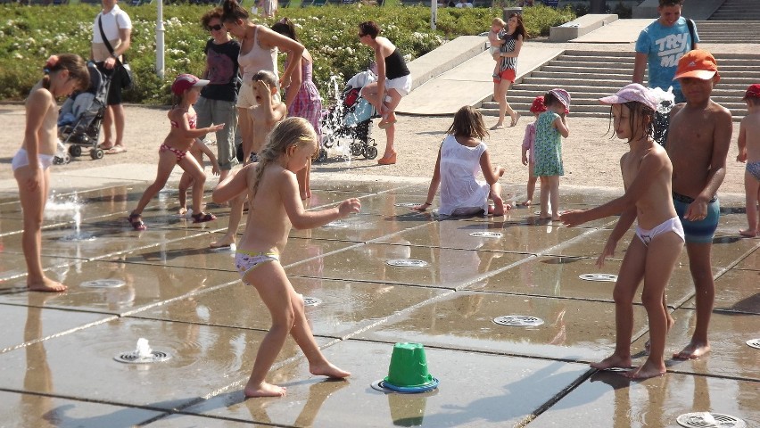 Wrocław: Upały nad wodą niestraszne (ZDJĘCIA)