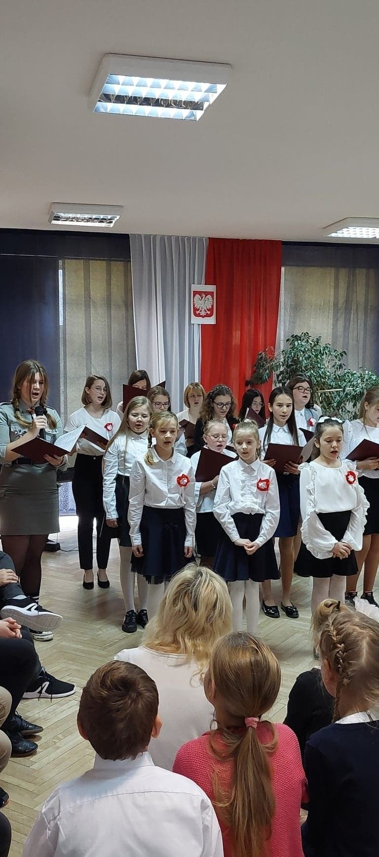 Narodowe Święto Niepodległości w gminie Masłów. Tak świętowano w szkołach. Zobacz zdjęcia