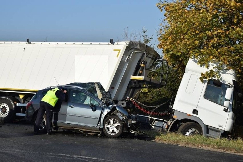 Śmiertelny wypadek na drodze krajowej nr 10 pod Piłą. W...