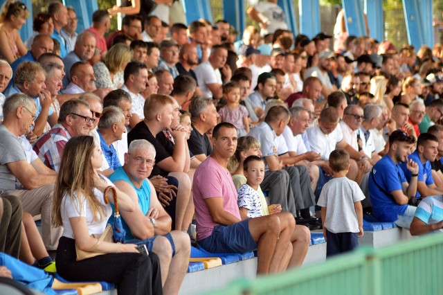 Sokół Kamień zadebiutował w rozgrywkach 4 ligi. Na inaugurację zdobył punkt w starciu z jednym z głównych faworytów do awansu Karpatami Krosno.