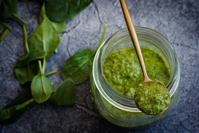 Sprawdź, z czego można zrobić pyszne pesto!