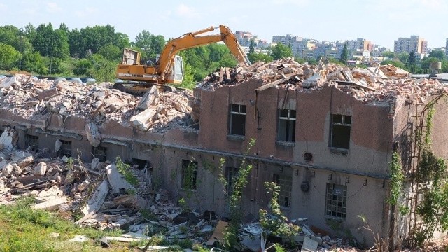 Biurowce mają powstać w miejscu zburzonych budynków po dawnej fabryce FSO.