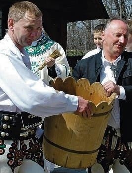 Baca - zawód niełatwy... (od lewej: Kazimierz Furczoń i Władysław Klimowski) Fot. Anna Szopińska