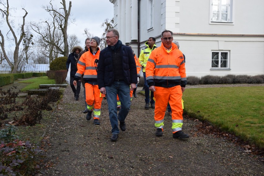 Firma Lafarge wspomaga Pałac Lubostroń w odtworzeniu parku po nawałnicy w 2017 roku [zdjęcia, wideo]