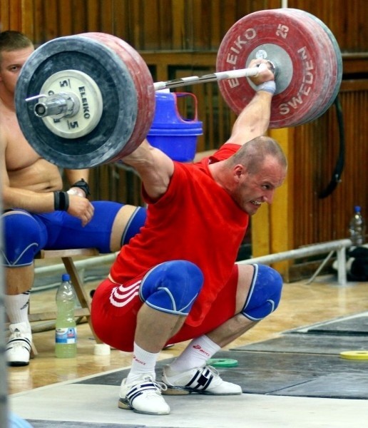 Marcin Dołęga, mistrz świata i mistrz Europy, to największa gwiazda naszej reprezentacji. Były rekordzista świata od niedzieli wraz z kadrą trenuje w Opolu.