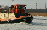 Lodołamacze kruszyły lód na Dąbiu. Dzisiaj ruszą Odrą 