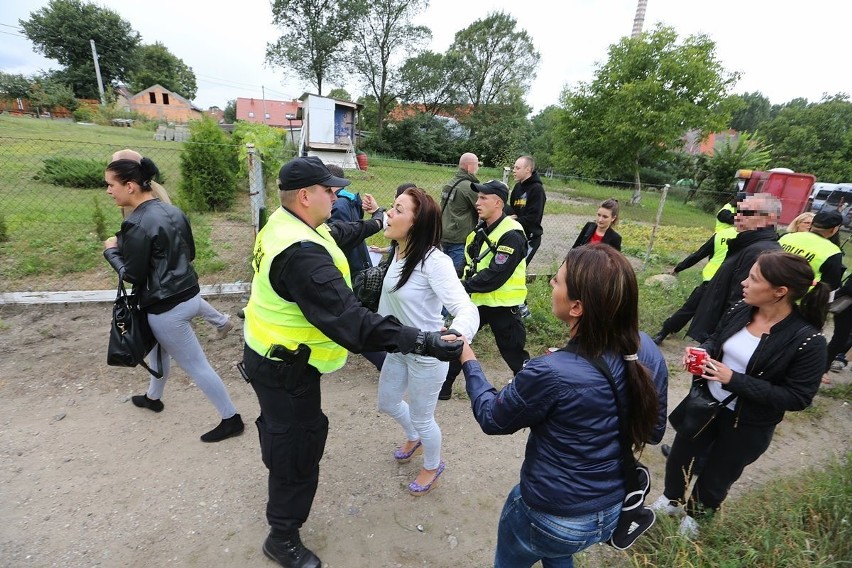 Śmiertelne postrzelenie. Policja wiedziała, że 22-latek ukrywa się