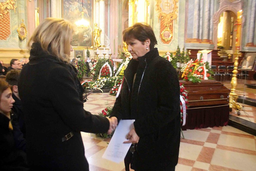 Lublin: Pogrzeb prof. Henryka Ciocha. Odszedł wybitny prawnik, dzielny kolega (ZDJĘCIA)