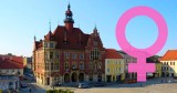 Urząd miasta w Tarnowskich Górach wprowadza feminatywy. Pracownice ratusza będą mogły korzystać z żeńskich form w nazwach stanowisk