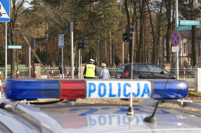 Znicz: Jeden wypadek śmiertelny, 10 rannych, 49 pijanych kierowców.