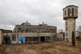 Białystok. Rozpoczęła się rozbiórka suwnic w dawnych zakładach konstrukcji stalowych w Starosielcach  