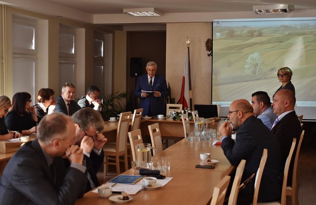 W Urzędzie Gminy Dębnica Kaszubska odbył się Konwent Wójtów i Burmistrzów Powiatu Słupskiego.