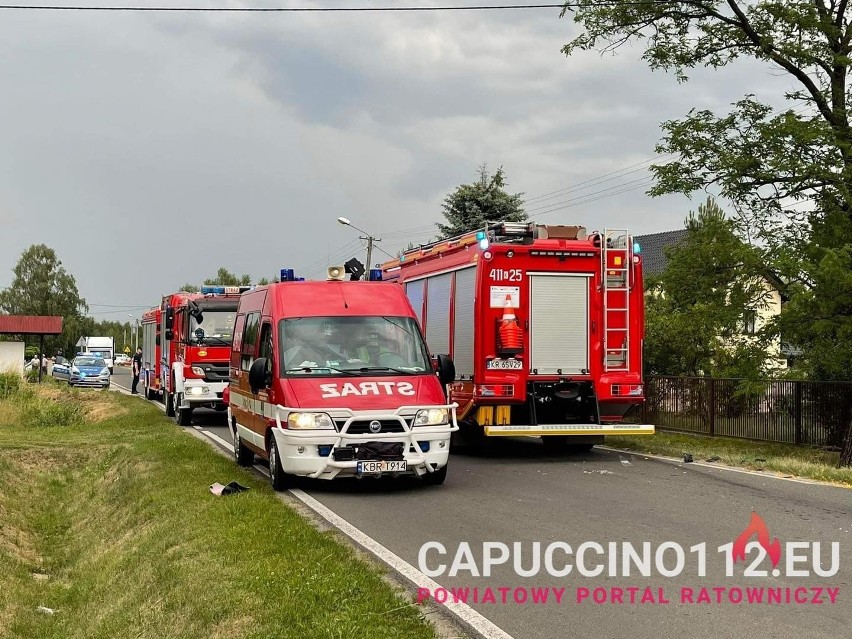 Śmiertelny wypadek w Borzęcinie, nie żyje 38-letni kierowca...