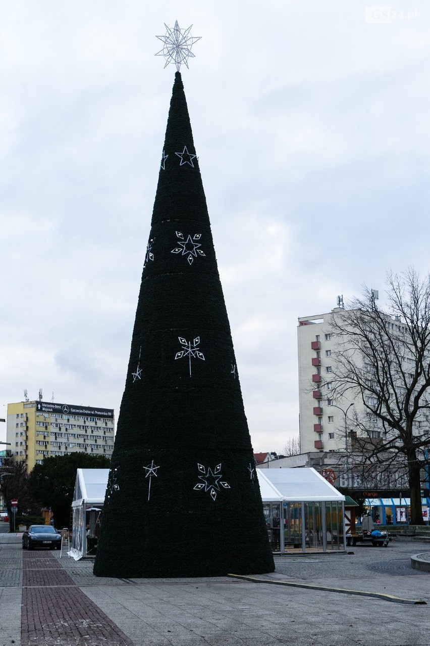 Jarmark Bożonarodzeniowy w Szczecinie już w piątek (14.12.2018). Będzie tam największa choinka w mieście! 