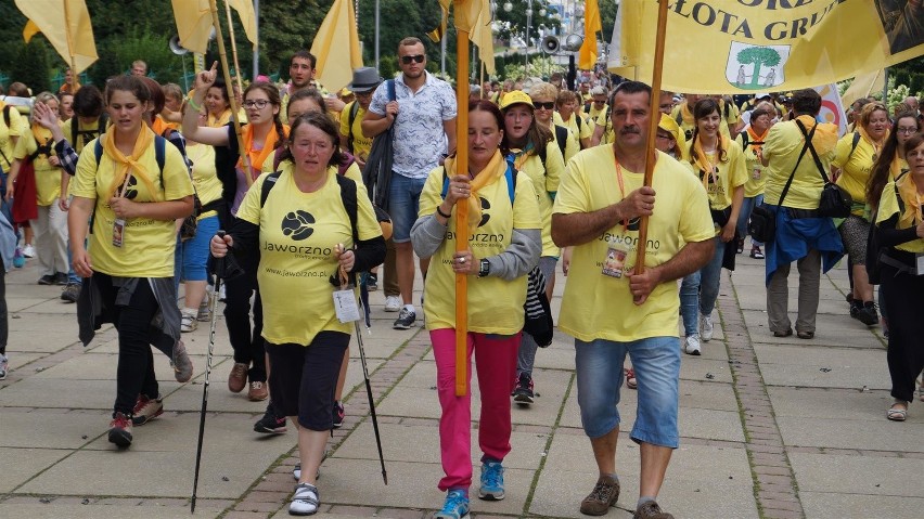 Pielgrzymka Sosnowiecka 25. raz dotarła na Jasną Górę! [ZDJĘCIA]