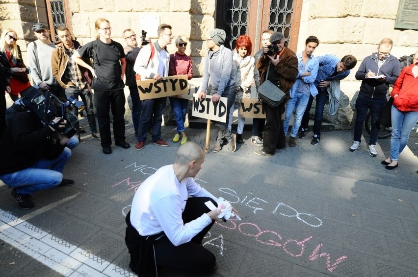 Akcja "Wstyd": Poznaniacy protestowali przeciwko odwołaniu...