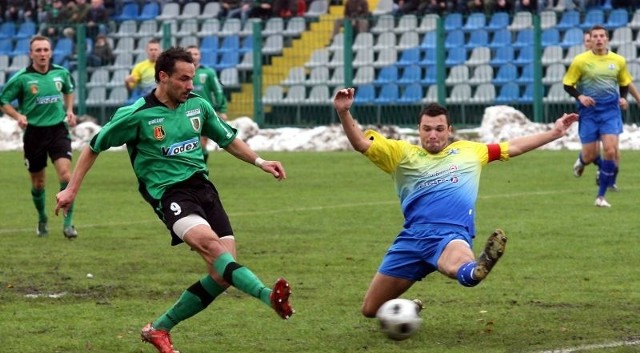 Piłkarze pierwszoligowej Stali Stalowa Wola zremisowali u siebie z Motorem Lublin 3:3, chociaż wygrywali 2:0.