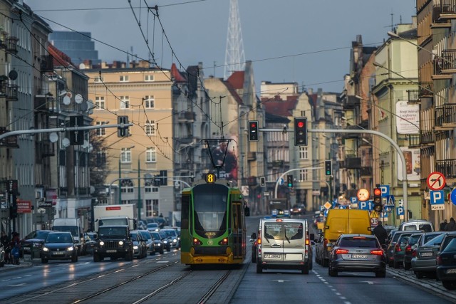 Poznań: Mieszkańcy nie chcą rewolucji na Łazarzu. Sprzeciwiają się zwężaniu ulicy Głogowskiej