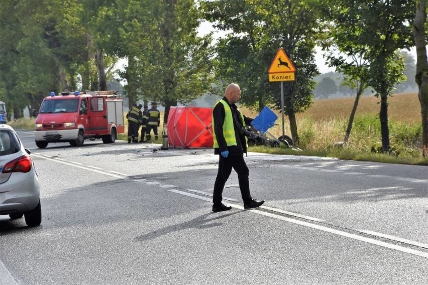 Tragiczny wypadek na krajowej "6" w Noskowie. Nie żyją dwie osoby - 7.07.2019 [zdjęcia, wideo] 