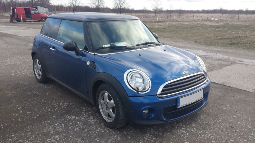 2. Mini One. Silnik 1,6 diesel, rok produkcji 2011, cena...