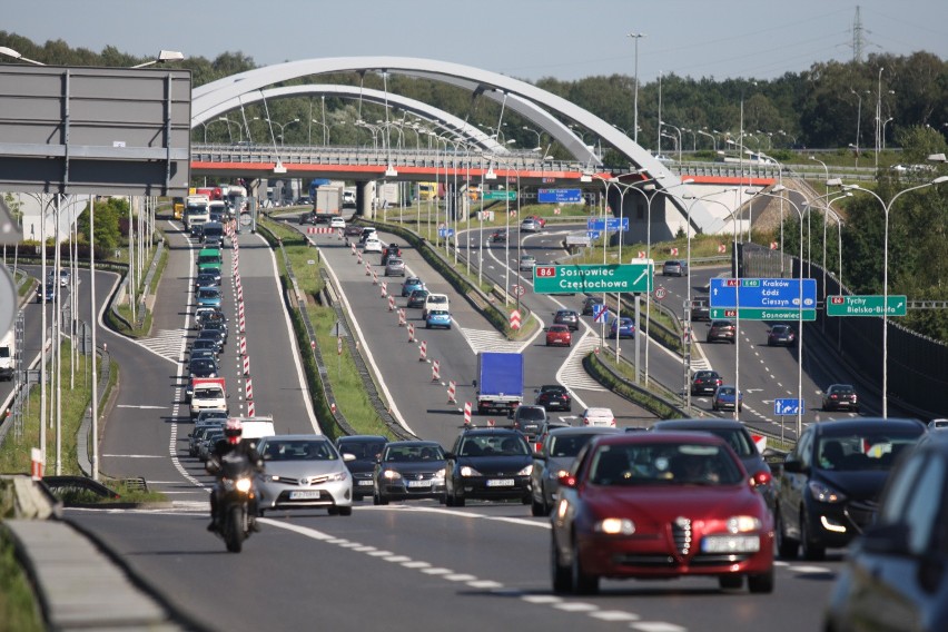 Do 247 wypadków doszło w 2018 roku w Katowicach. Zginęły w...