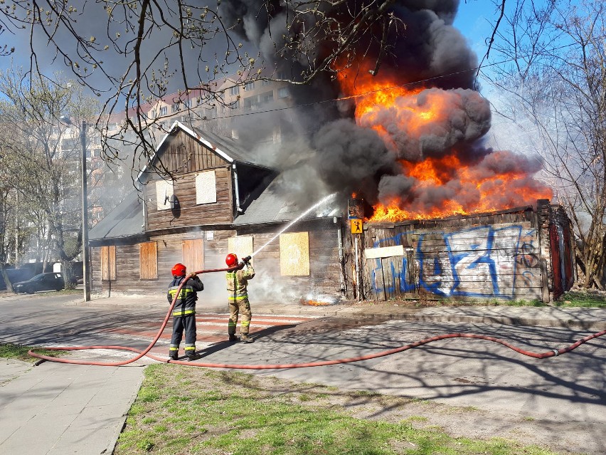 Pożar na Stefana na Bałutach