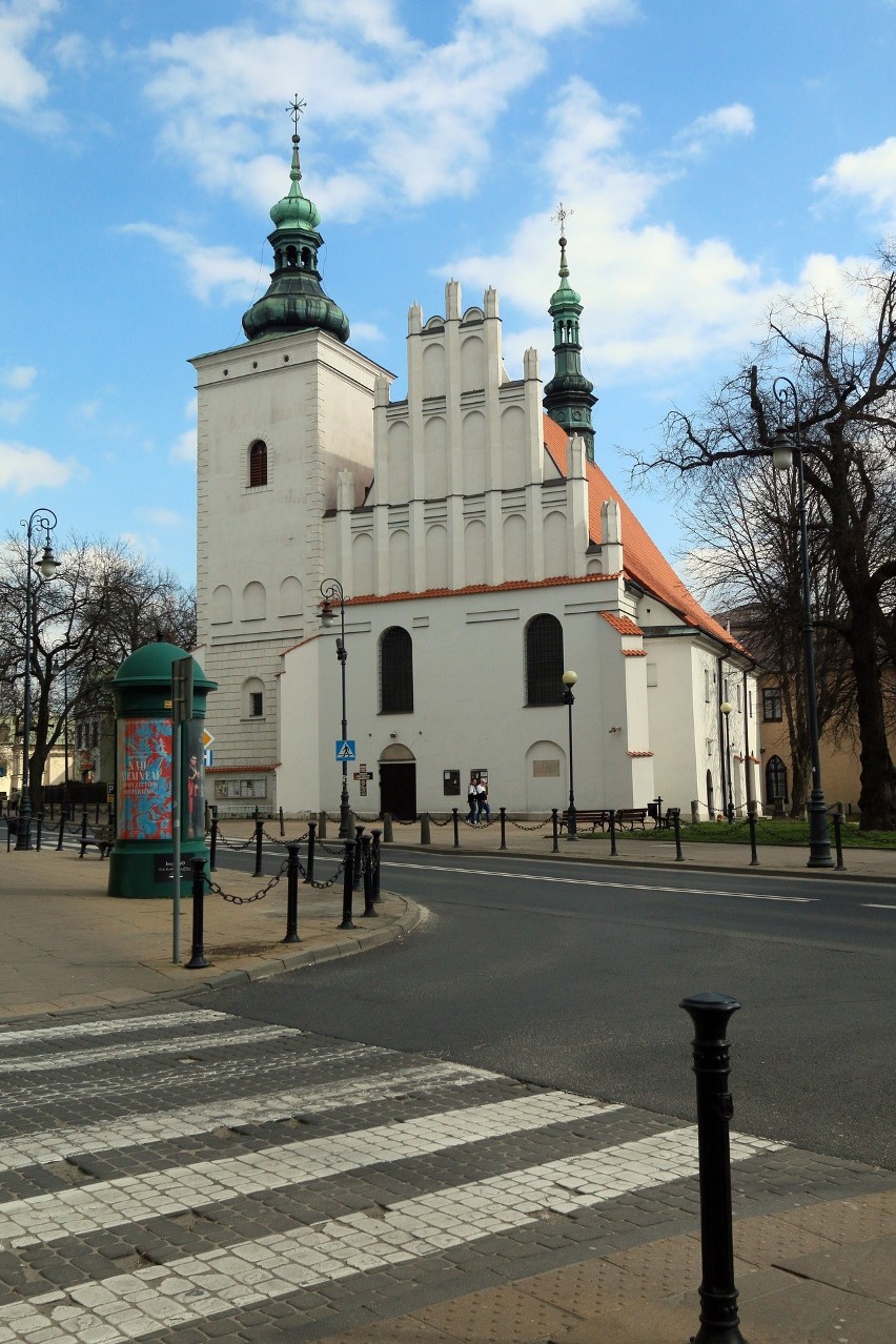 Twoje zdjęcie zrobione w 1990 roku może trafić na wystawę fotografii na placu Litewskim!