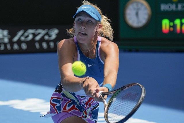 Mirra Andriejewa, finalistka tegorocznego juniorskiego Australian Open, robi furorę podczas trwającego w Madrycie seniorskiego turnieju WTA 1000.