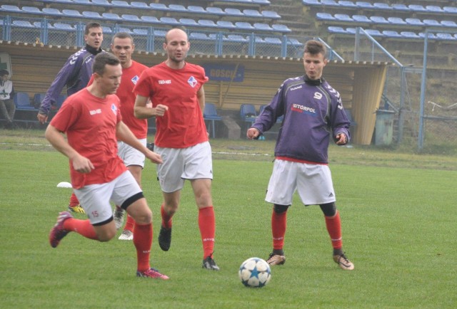 Piłkarze Granatu Skarżysko-Kamienna szykują się do sobotniego pojedynku z Lechią Strawczyn na własnym boisku.