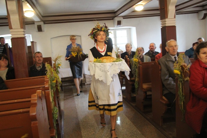 Za nami dożynki sołeckie w Trzebiatkowej (gm. Tuchomie). Po...