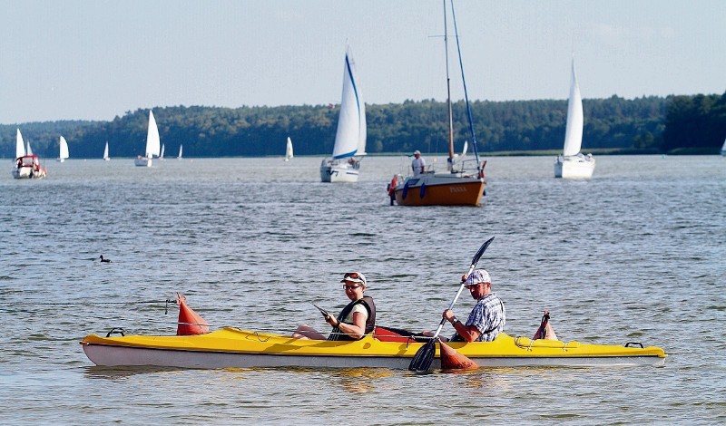 Długa i uciążliwa podróż na Mazury. Jak i czym dojechać z Wrocławia (TRASY, CENY)