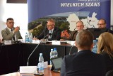 Władze powiatu wąbrzeskiego otrzymały wotum zaufania i absolutorium