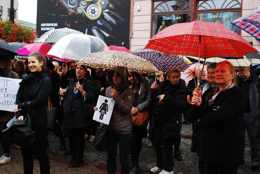 Czarny protest w Bytomiu ZDJĘCIA + WIDEO