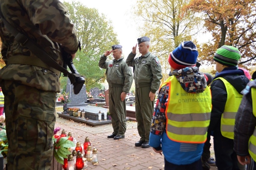 Poznań: Żołnierze pamiętają o swoich kolegach