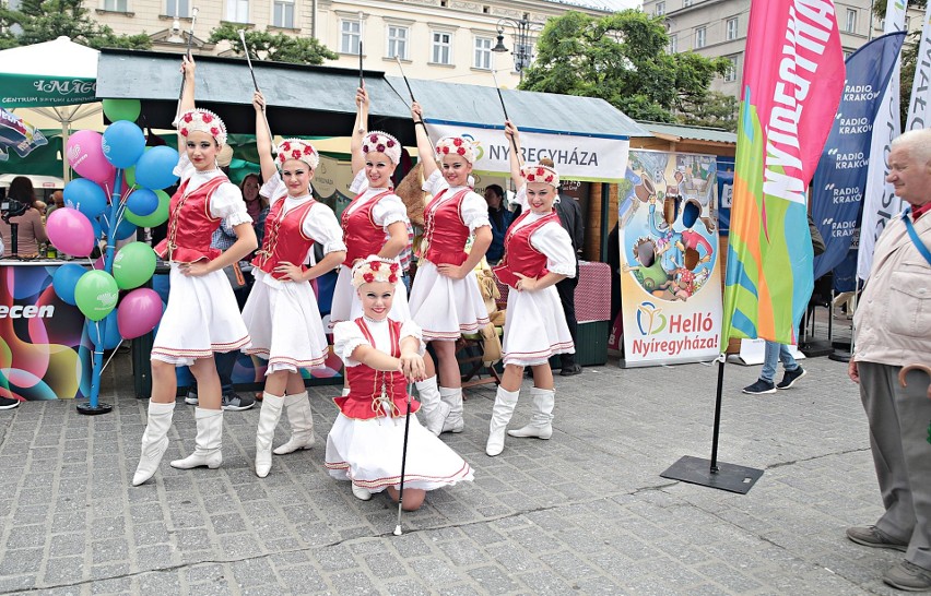 Pokazy i smakołyki od "Bratanków" czyli węgierski dzień na targach ludowych
