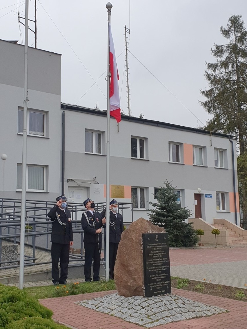 Obchody Święta Niepodległości w powiecie przysuskim - złożono kwiaty pod pomnikami