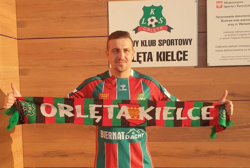 Ukraiński piłkarz Ołeksij Czerkaszyn podpisał umowę z Orlętami Kielce. Ma pomóc w walce o awans. Zobacz zdjęcia
