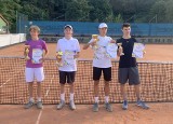 Piętnastoletni Dawid Kiełb z Klubu Sportowego Efektowni.pl ze Stalowej Woli zajął drugie miejsce w tenisowych zawodach ogólnopolskich