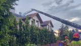W Osielsku piorun uderzył w dom. Doszło do pożaru