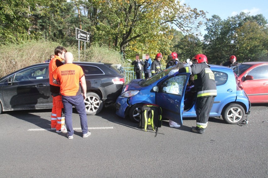 Groźny wypadek na mostach Jagiellońskich. Są ranni [ZDJĘCIA]