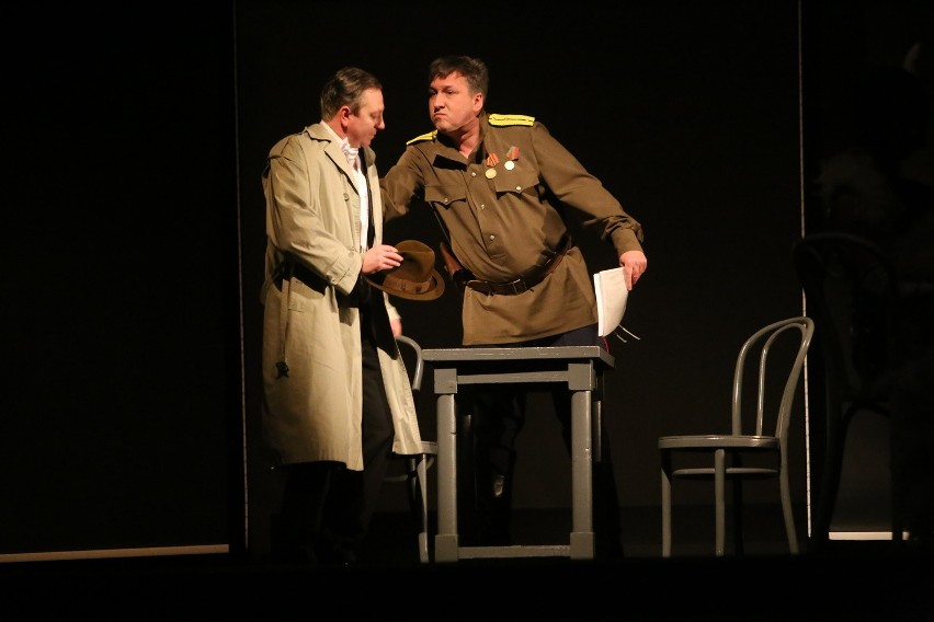 Spektakl o Eugeniuszu Bodo na scenie Teatru Zagłębia