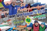 Kajakarze ruszyli z nurtem Brdy. Szukają zimy