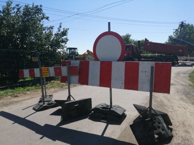 Zamknięto dojazd do drogi krajowej nr 79, od strony Milczan.