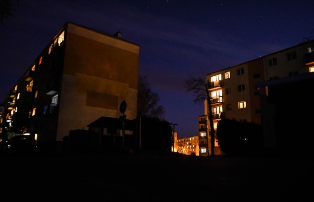 Enea Oświetlenie zapowiedziała, że 1 lutego rozpocznie się wyłączanie lamp, które oświetlają tereny bydgoskich spółdzielni mieszkaniowych