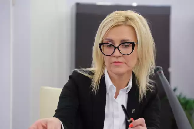 Prokurator Ewa Wrzosek: Jeśli chodzi o treści opublikowane w komunikacie prokuratury regionalnej ja zaprzeczam, abym przekazywała tego rodzaju dane, bo nie miałam nawet dostępu do szczegółowych informacji, które tam są zawarte.